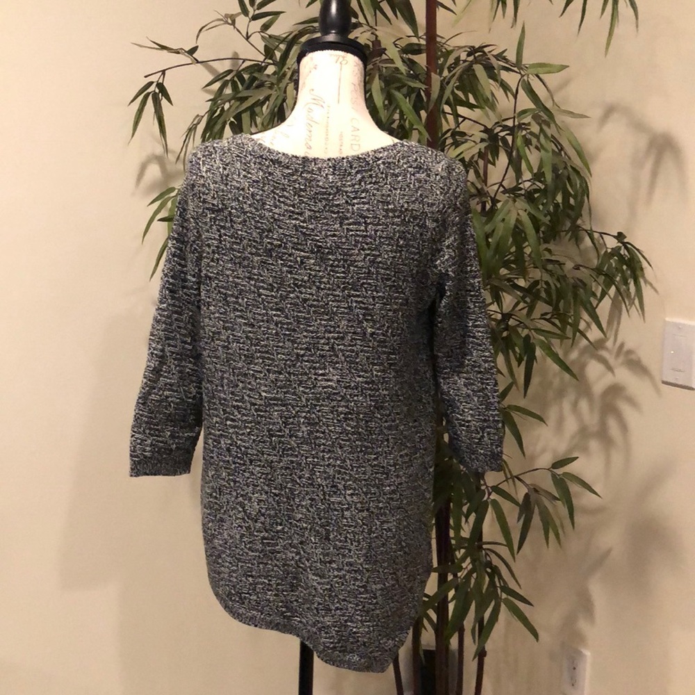 Sweater - Picture 3 of 4